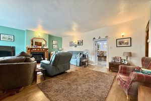 Living Room- click for photo gallery
